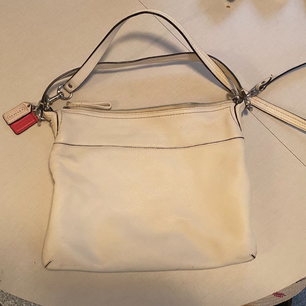 COACH Poppy Perri Hippie off-white leather bag
